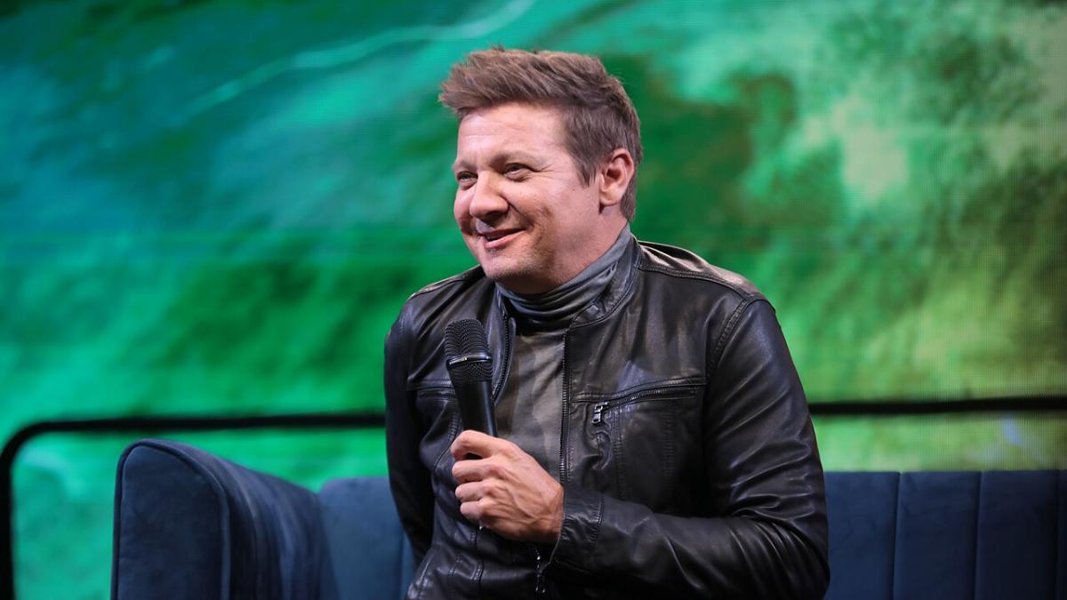 Джереми Реннер Джереми Реннер