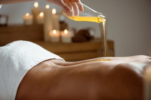 Сыворотка быстро впитывается и не оставляет жирной плёнки