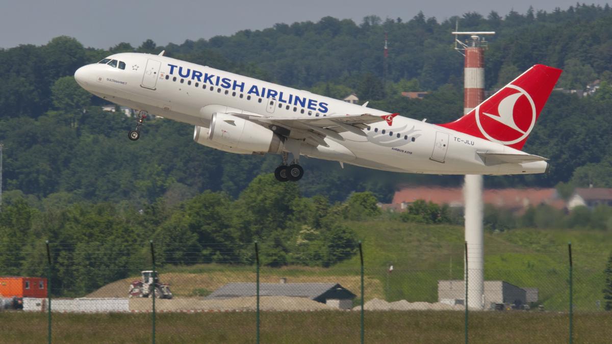 Airbus A319-132 турецких авиалиний