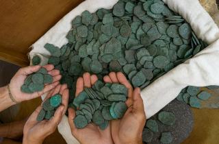 Археологи обнаружили средневековый клад в Кутногорском крае — Popular Mechanics