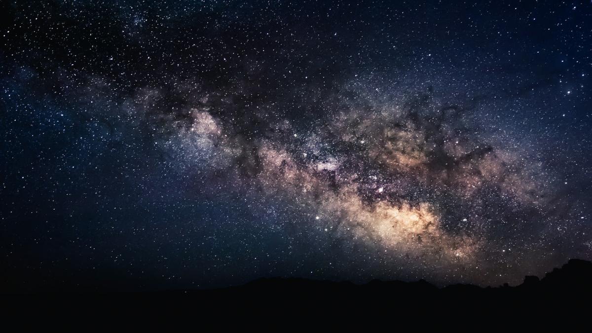 Космос и сияющая энергия