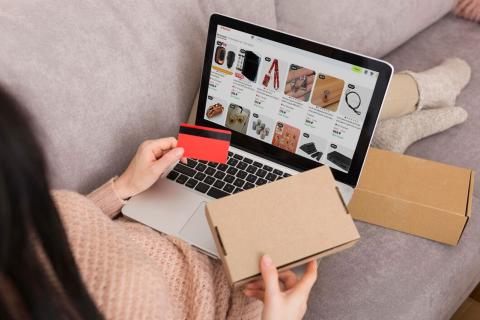 Темпы роста маркетплейсов снизились с 60% до 36% — Ведомости