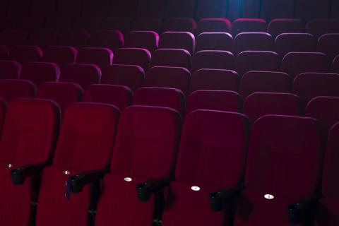 Первый фестиваль вертикального кино пройдет в Петербурге — Никитин