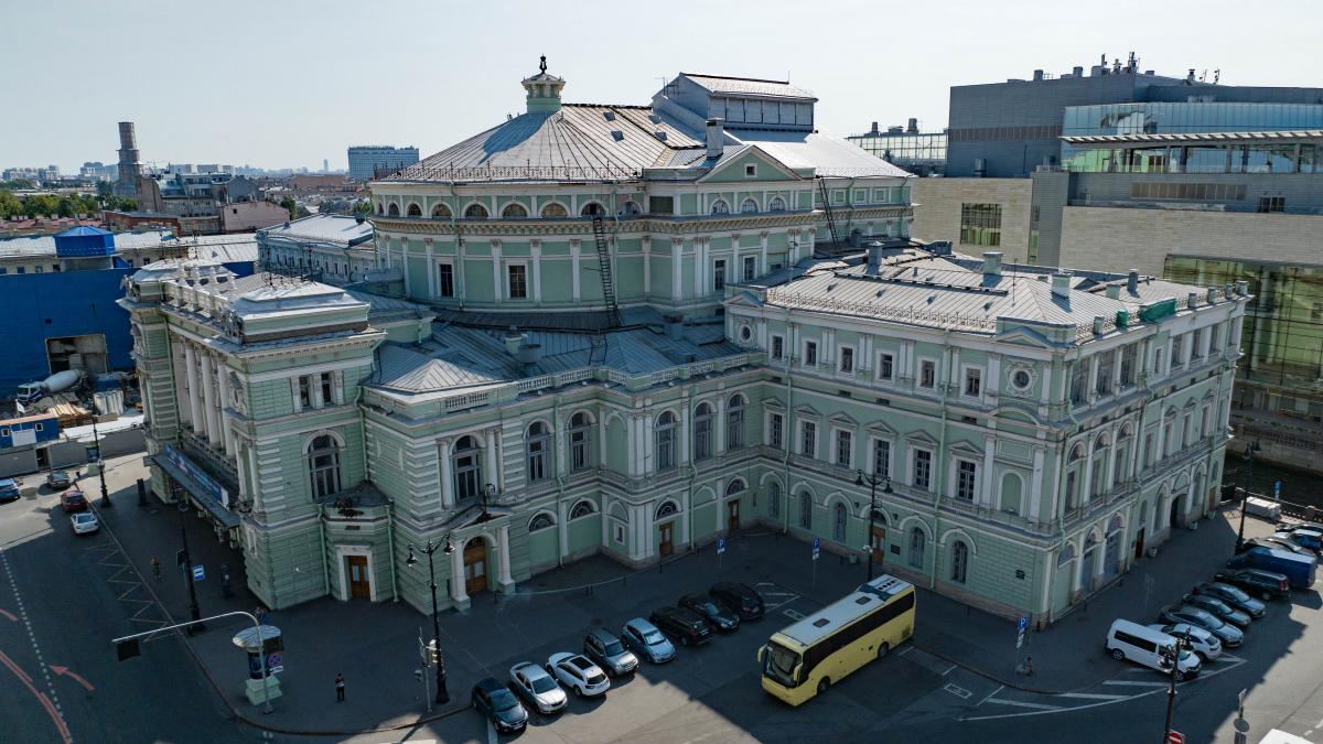 Санкт-Петербург, Мариинский театр сверху Санкт-Петербург, Мариинский театр сверху