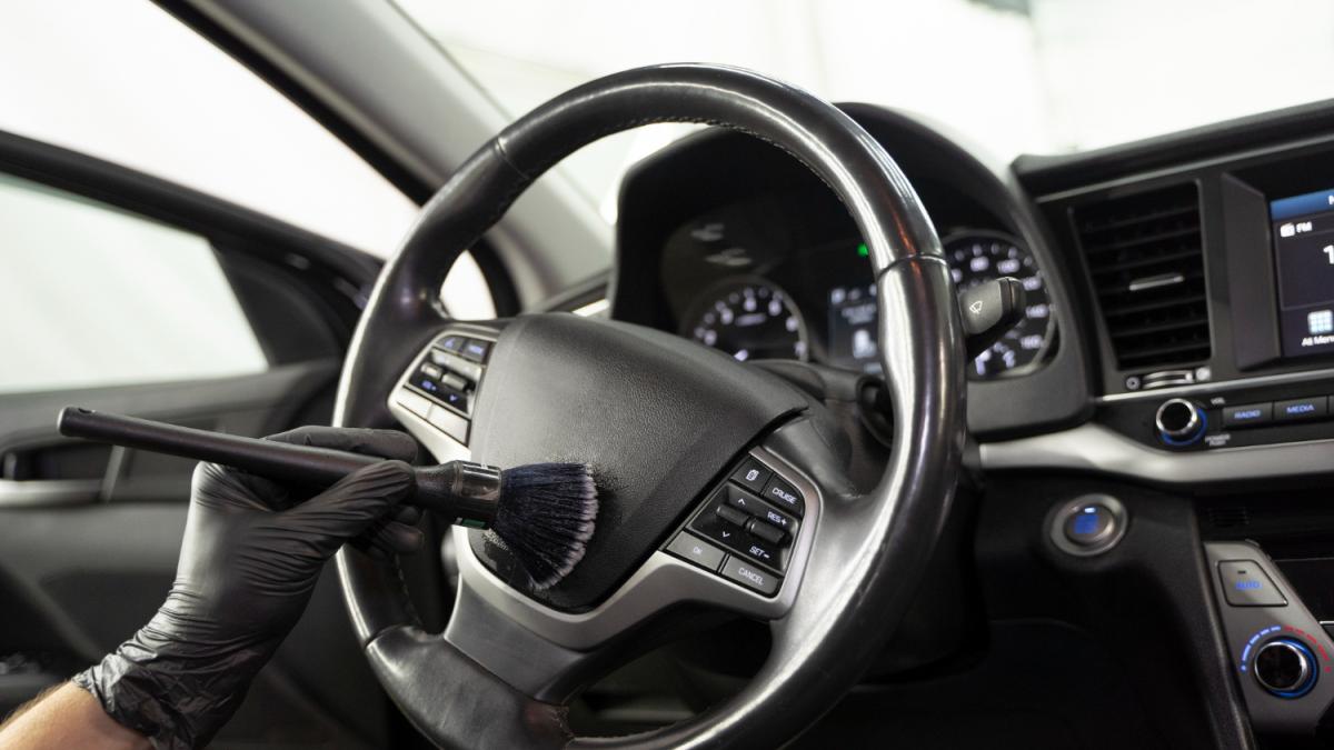 Уборка салона автомобиля Уборка салона автомобиля