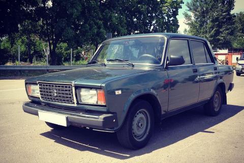 Ограничения на въезд старых автомобилей в центры городов отсутствуют — эксперт Зиновьев