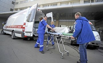 Белгород подвергся массированному обстрелу, а 4 местных жителя доставлены в больницу, сообщил Гладков