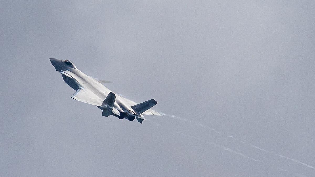 Истребитель J-20 ВВС Китая Истребитель J-20 ВВС Китая