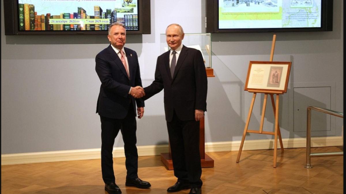 Владимир Путин и Стивен Уиткофф Владимир Путин и Стивен Уиткофф