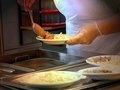 Нарушения в организации питания выявлены в 24 тысячах школьных столовых РФ