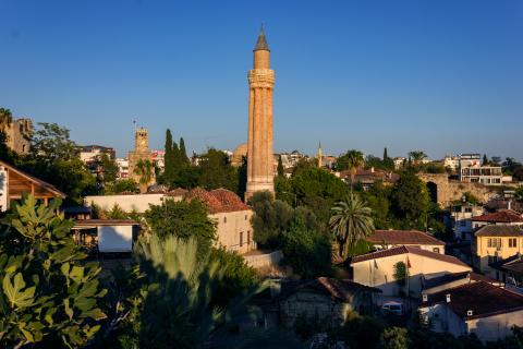 Набережная Коньяалты в Анталии осталась без освещения в туристический сезон — ТурПром