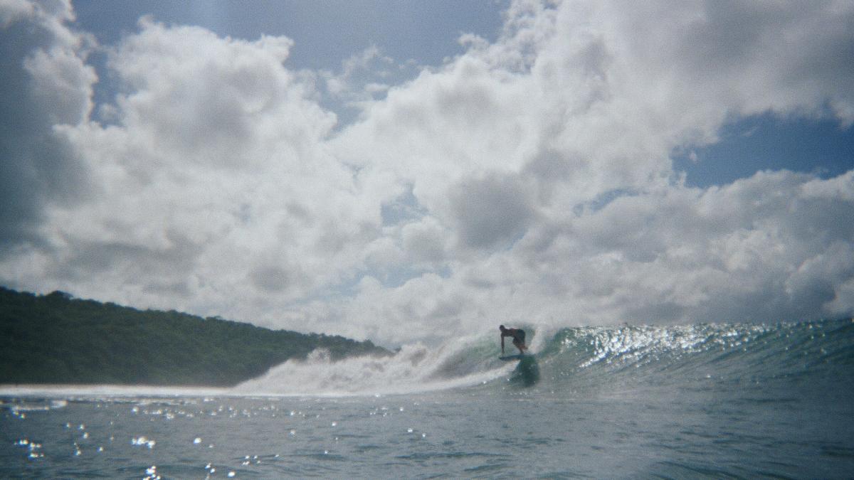 Surfing a wave in Popoyo Surfing a wave in Popoyo