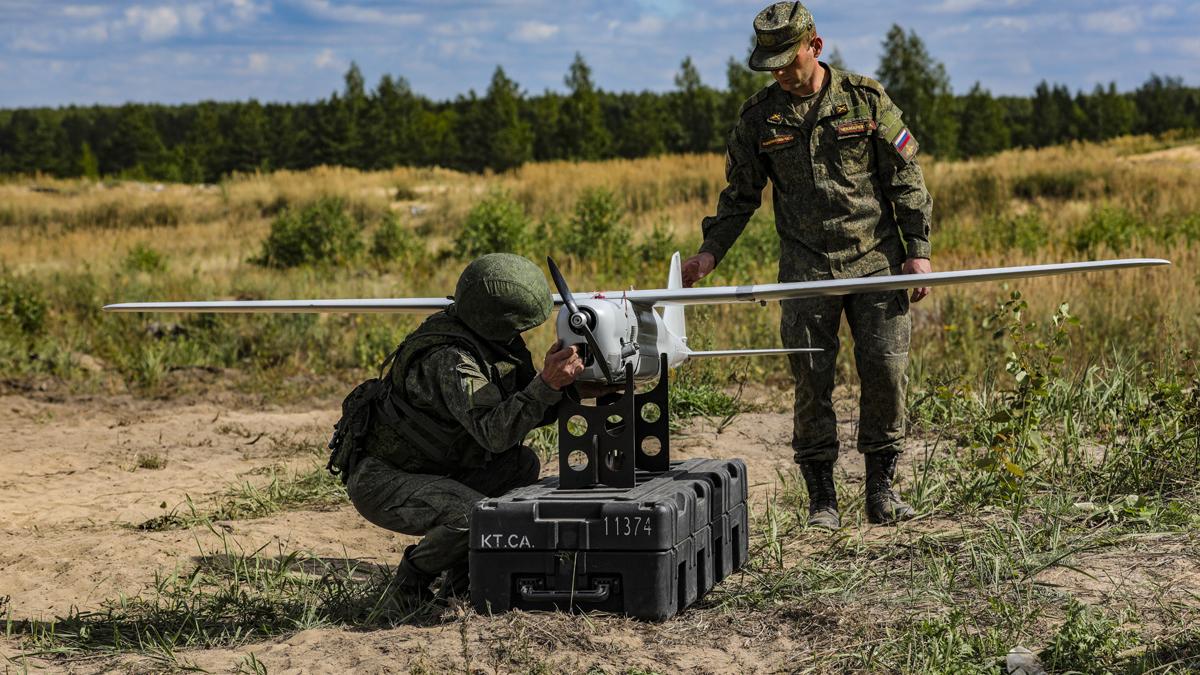Беспилотный летательный аппарат "Орлан-10"
