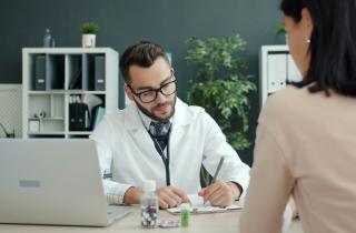 Утренние привычки снижают воспаление и онкориски — врачи