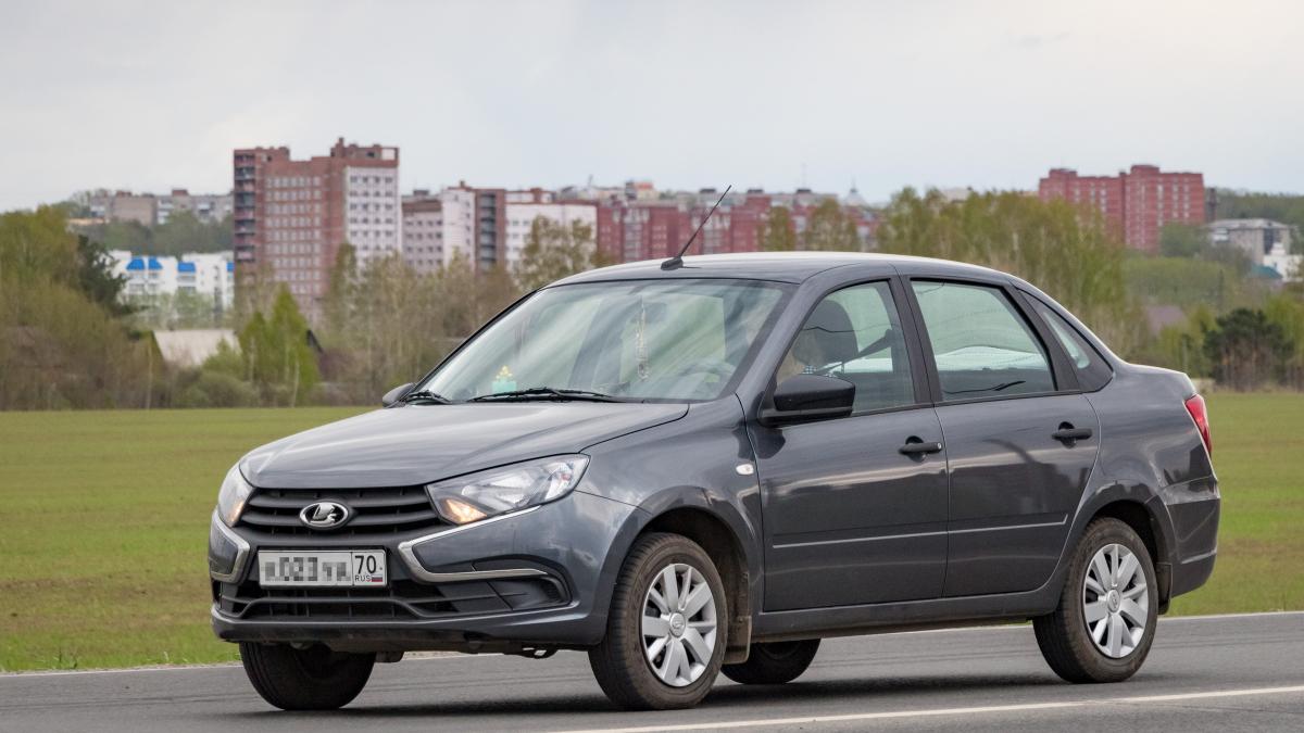 Lada Granta (2018 facelift) in Tomsk 01