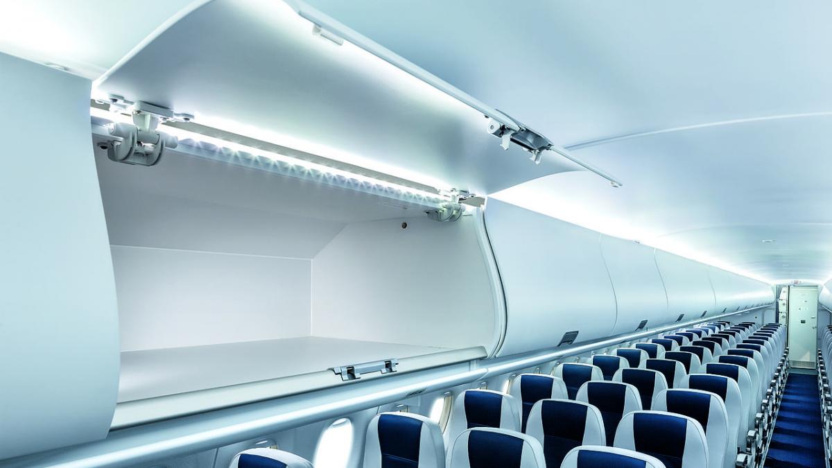 интерьер лайнера SSJ100