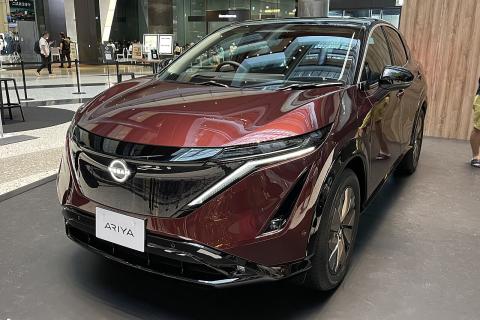 Nissan приостанавливает выпуск электрокроссовера Ariya в США из-за тарифов