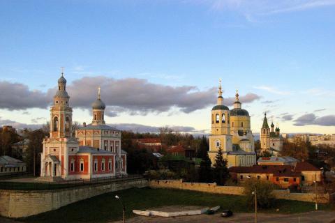 Путеводитель по Серпухову: культурные достопримечательности и природные заповедники Подмосковья