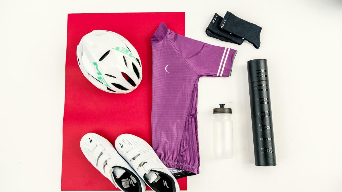 Спортивный образ с аксессуарами