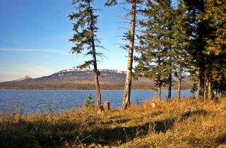 В ХМАО началась подготовка зимников и ледовых переправ для улучшения транспортной доступности