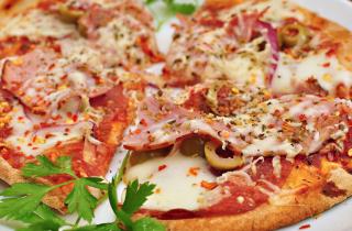 Итальянские кулинары раскрыли секреты пиццы 