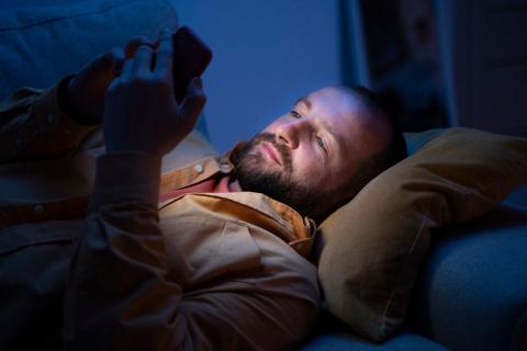 Семь из десяти приложений в России монетизируются рекламой в 2025 году — AppMetrica