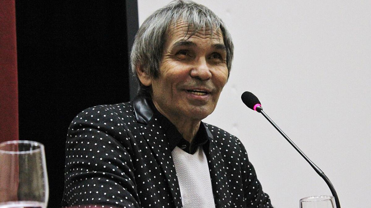 Бари Алибасов