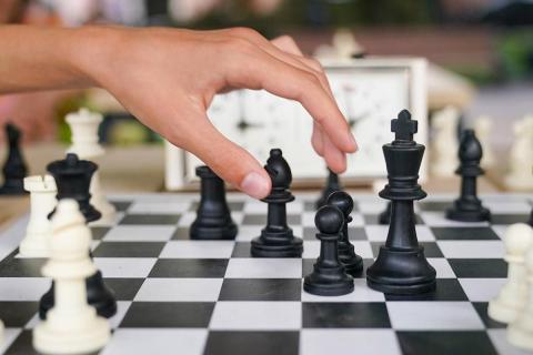 Казань начнет отбор шахматных талантов среди младших школьников — Мэр Метшин