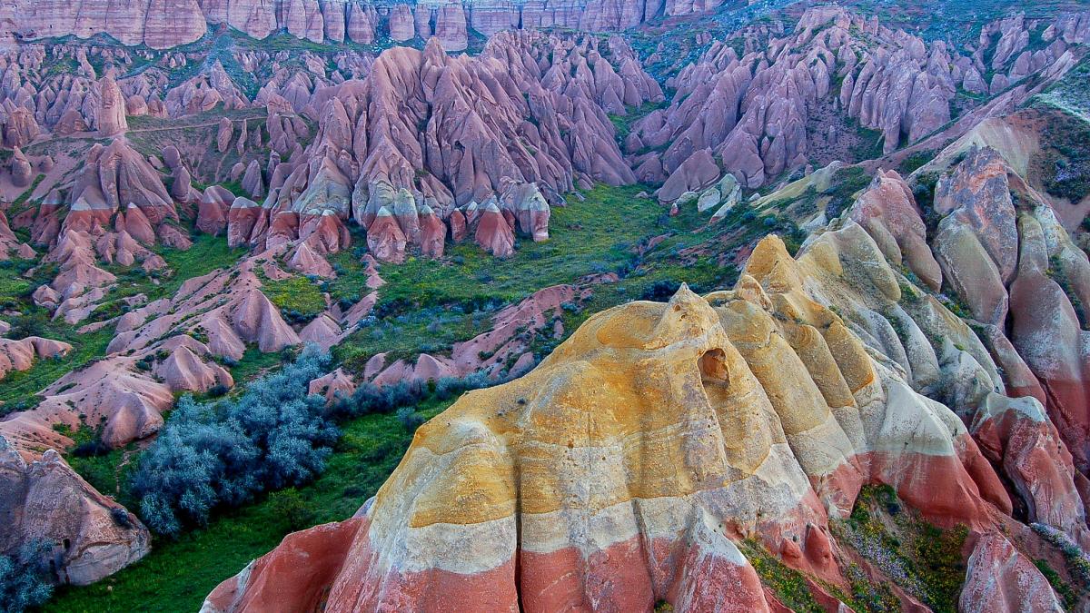 Цветные скалы Цветные скалы