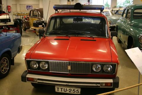 Владелец из Тольятти продаёт 27-летнюю Lada 2105 с заводскими пломбами за 3 млн рублей