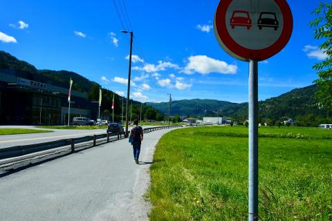 ГОСТ с 2026 года изменит правила установки дорожных знаков и разметки — Росстандарт