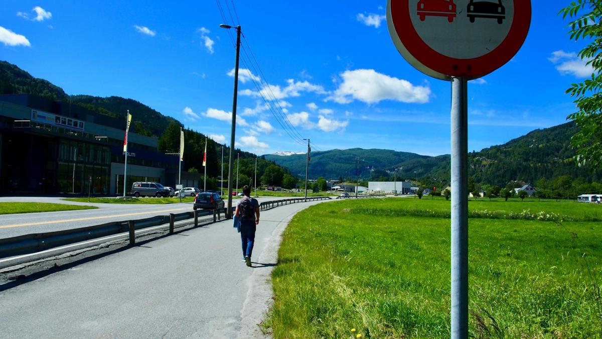 Обгон запрещён