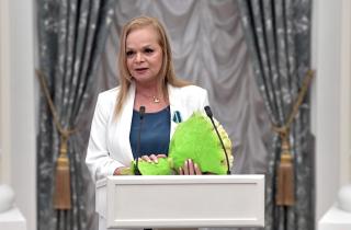 Суд снял арест с квартиры Ларисы Долиной в Москве — ТАСС