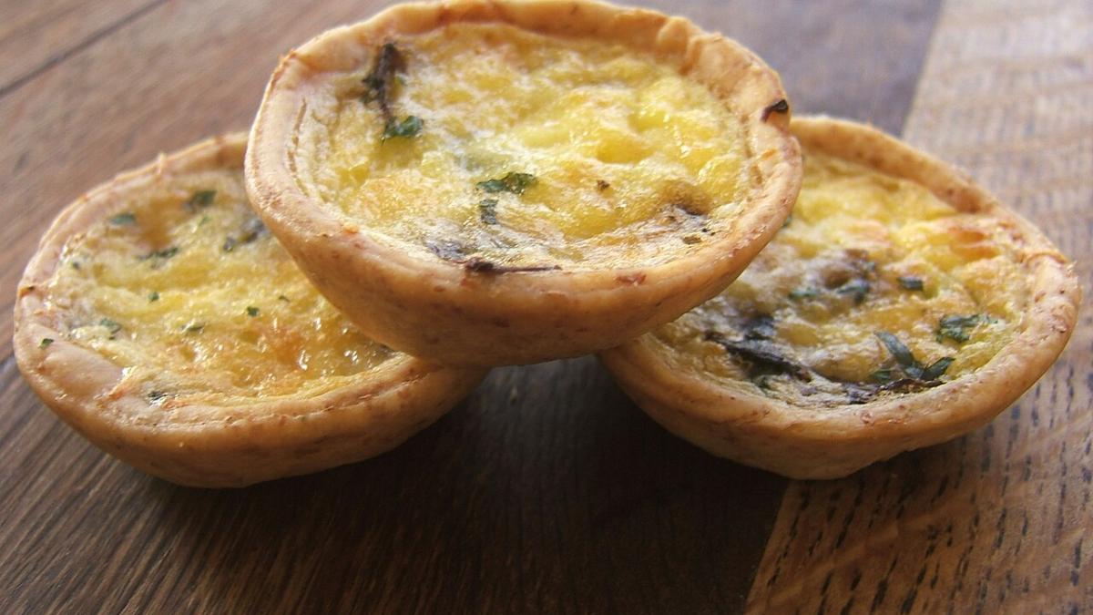 Тарталетки с грибами и курицей