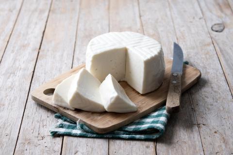 Твёрдые и полутвёрдые сыры сохраняют вкус при заморозке