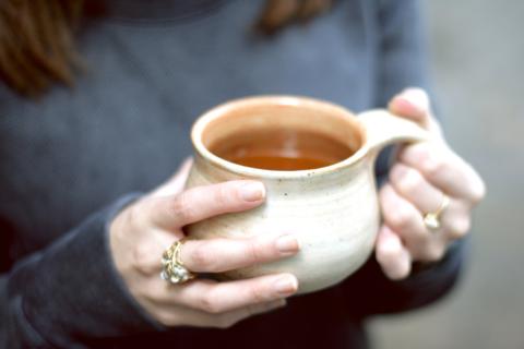 Напиток с апельсином и корицей идеально подходит для Нового года — кулинары