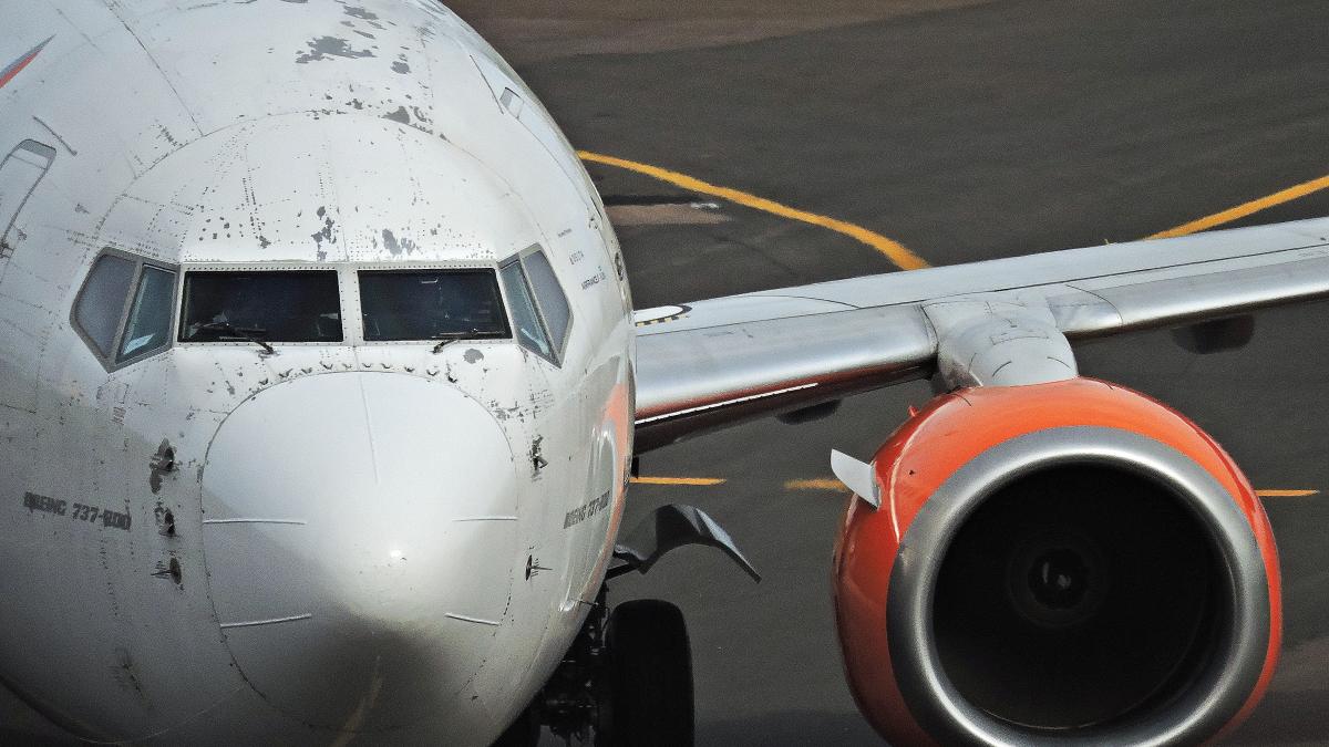 Boeing 737-800 Boeing 737-800