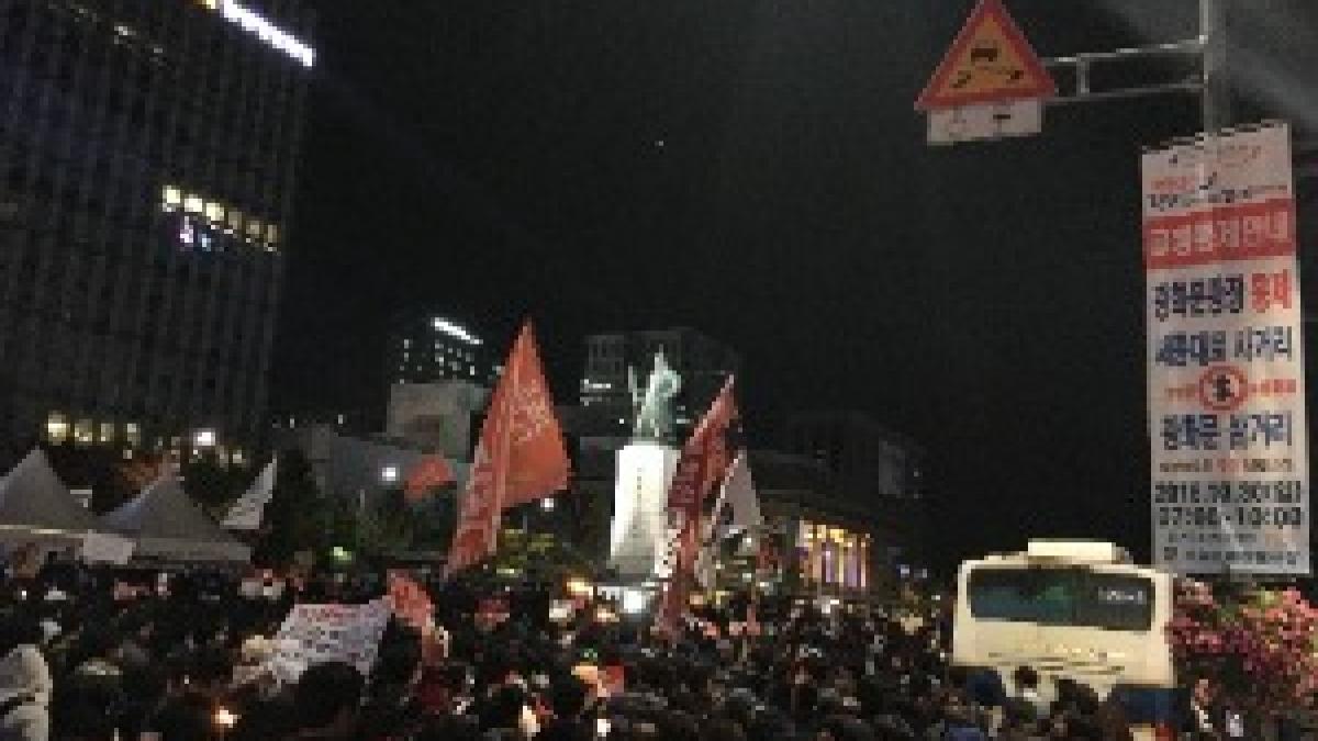 Protest for resign of Park
