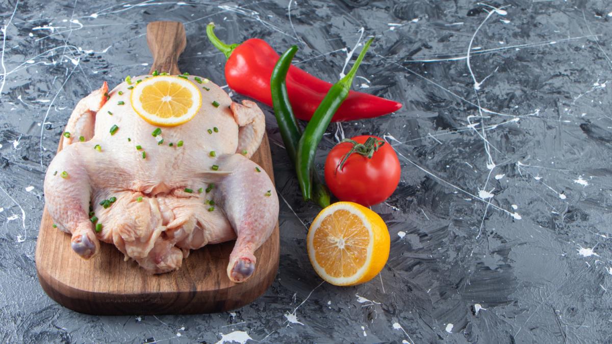 Сырая курица