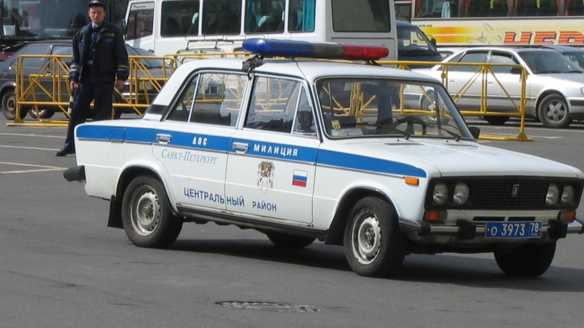 Милицейский автомобиль Милицейский автомобиль