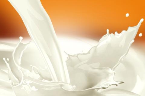 Не выливаю кефир с истекающим сроком: замораживаю— и получаю идеальную основу для выпечки