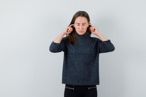 Способность понимать речь в шуме связана с когнитивной нагрузкой — исследование Финляндии