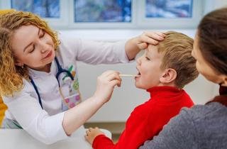 Эксперты определили медиану дохода педиатров в 189,4 тысячи — hh.ru