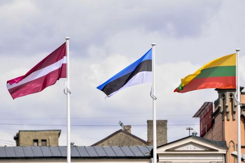 Латвия прекращает автобусное сообщение с Россией и Белоруссией