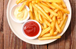 Жарка картофеля требует правильной температуры масла для лучшего результата — шеф-повара