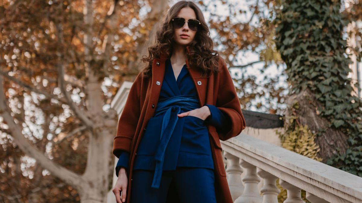 Женщина в пальто