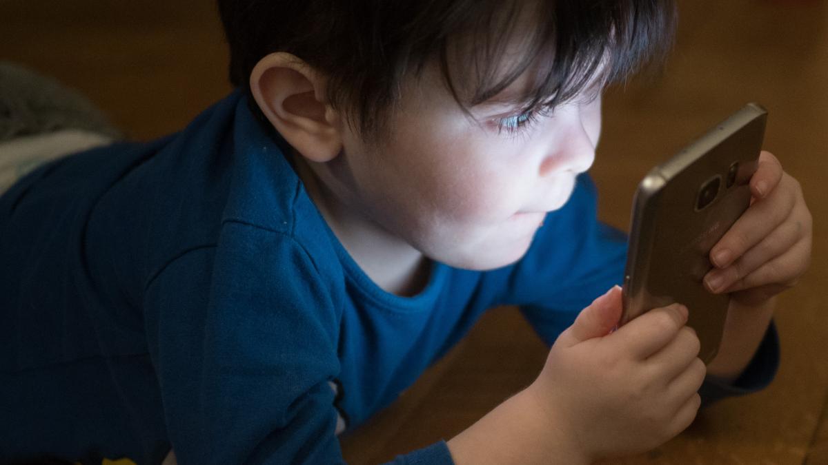 Boysmartphone
