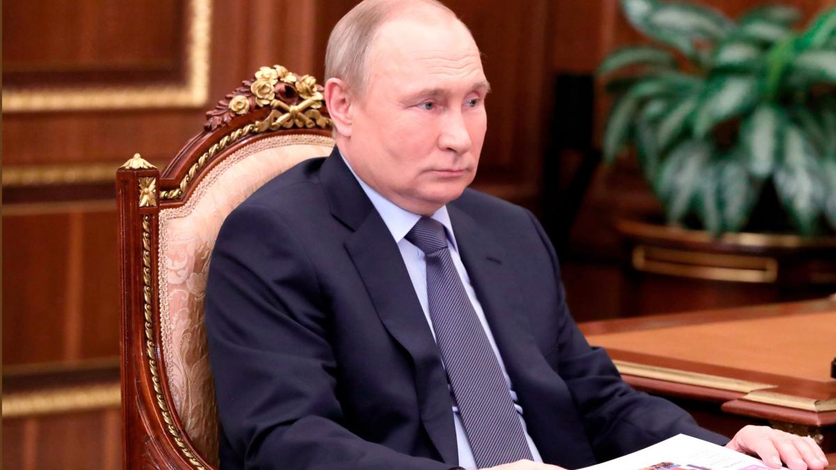 Vladimir Putin (2022-05-05) Vladimir Putin (2022-05-05)