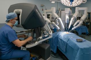 В ЦРБ Курильска впервые провели лапароскопическую операцию по удалению желчного пузыря