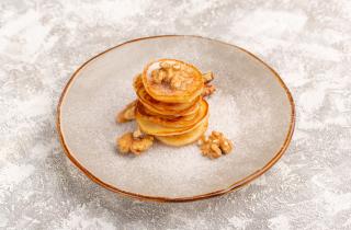 Кулинар рассказала, как приготовить лёгкие яблочные оладьи без масла и молока